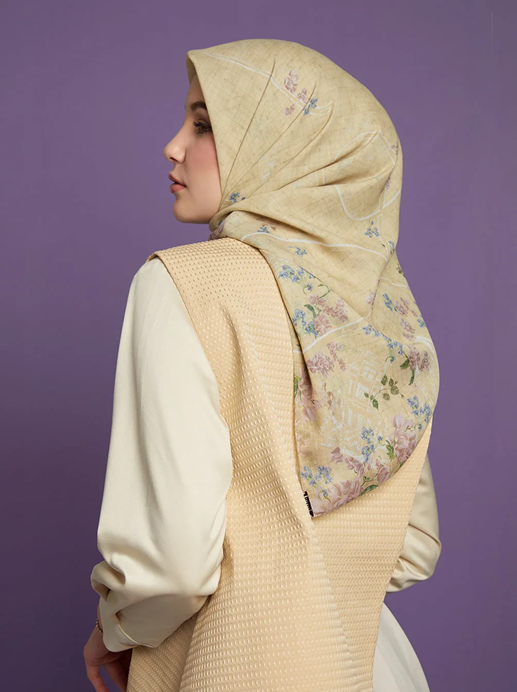 BUNDLING BAMED X KAMI ORVA LONDON SIGNATURE SCARF BUTTERCUP