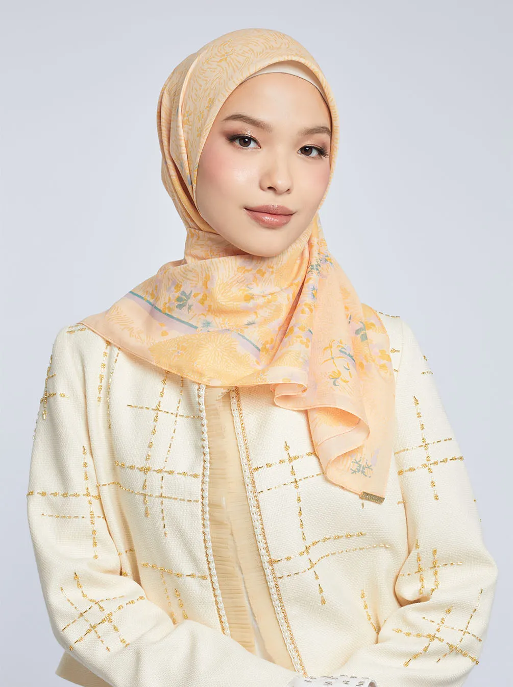 LAGUNA SIGNATURE SCARF BUTTER