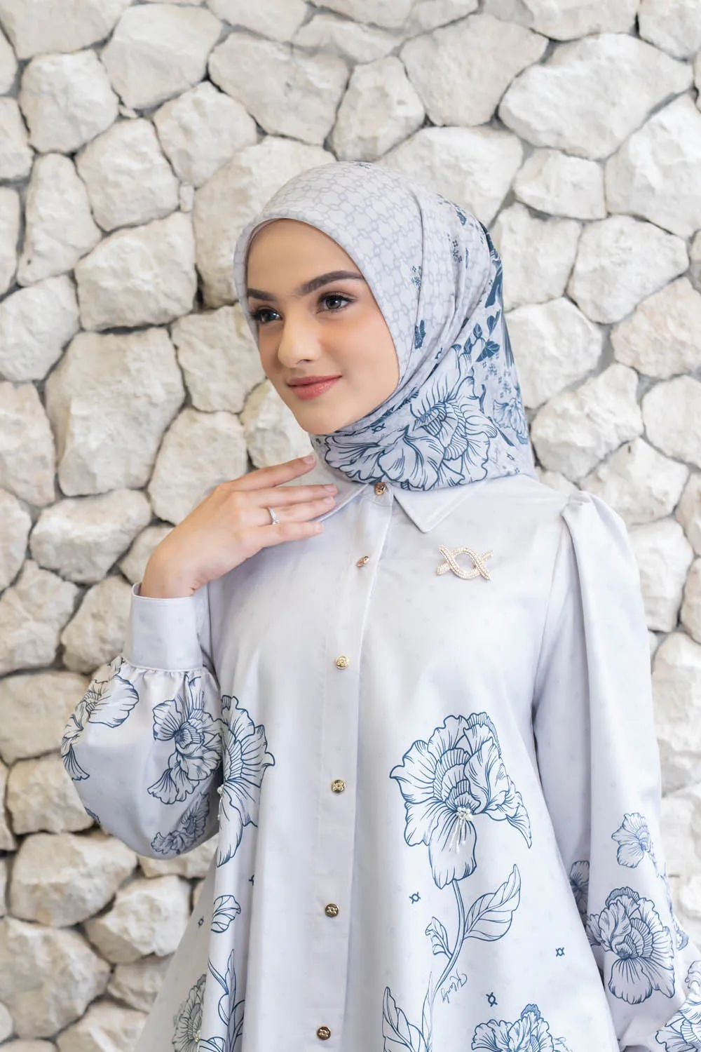 Leysha Shirt & Scarf Syar'i Set Cloudy White