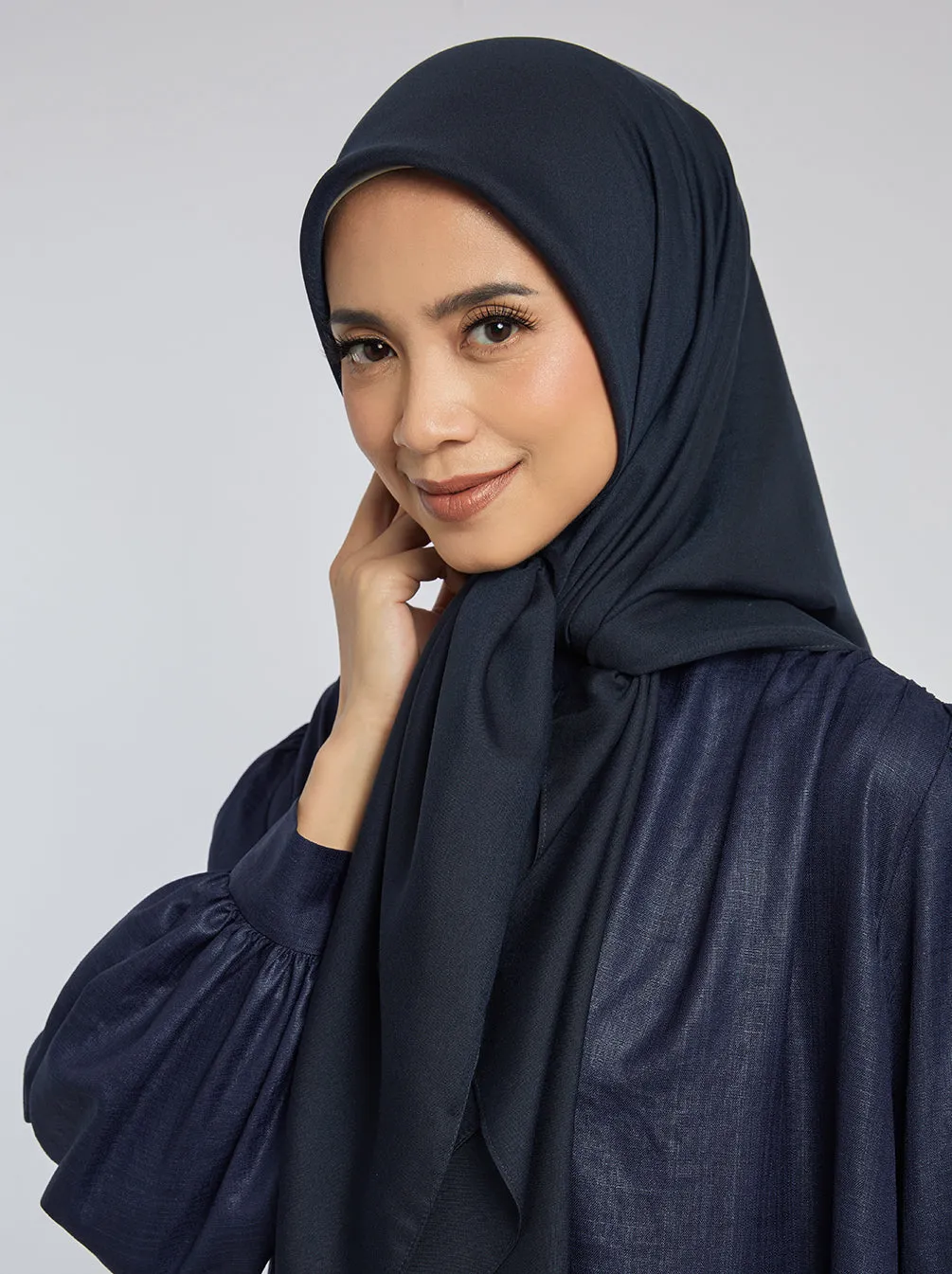 LIGHT VOILE SCARF PLAIN NAVY