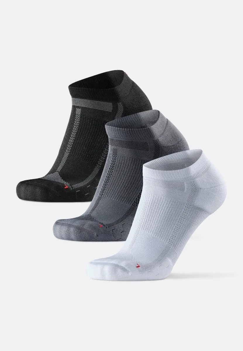 LOW-CUT RUNNING SOCKS FOR LONG DISTANCES