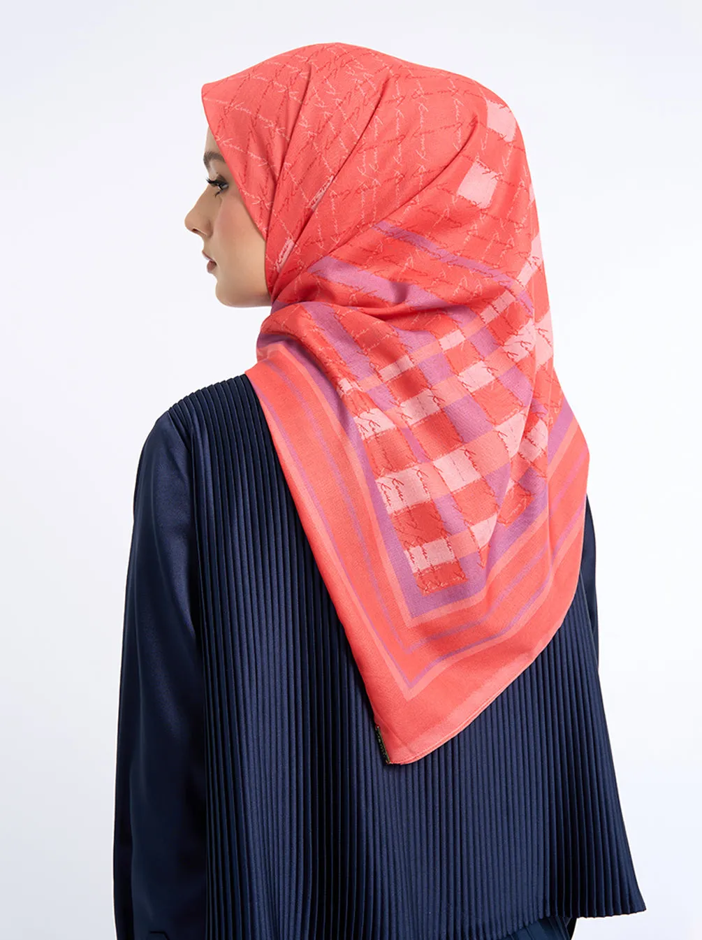 MONO RIDDLE SIGNATURE SCARF RADIANT RED