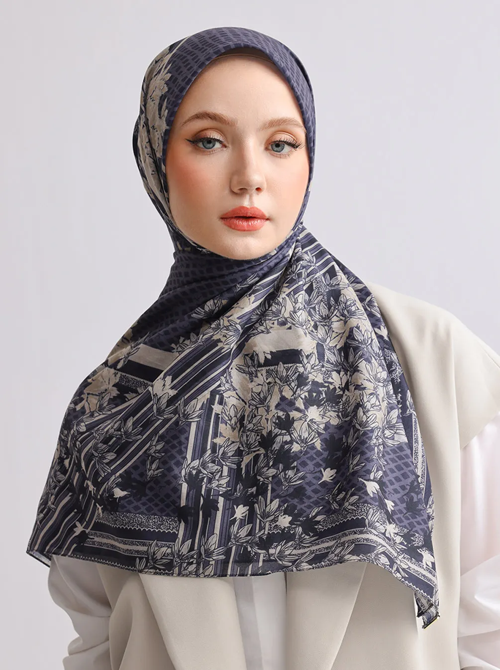 ORVA RAYA SIGNATURE SCARF SLATE