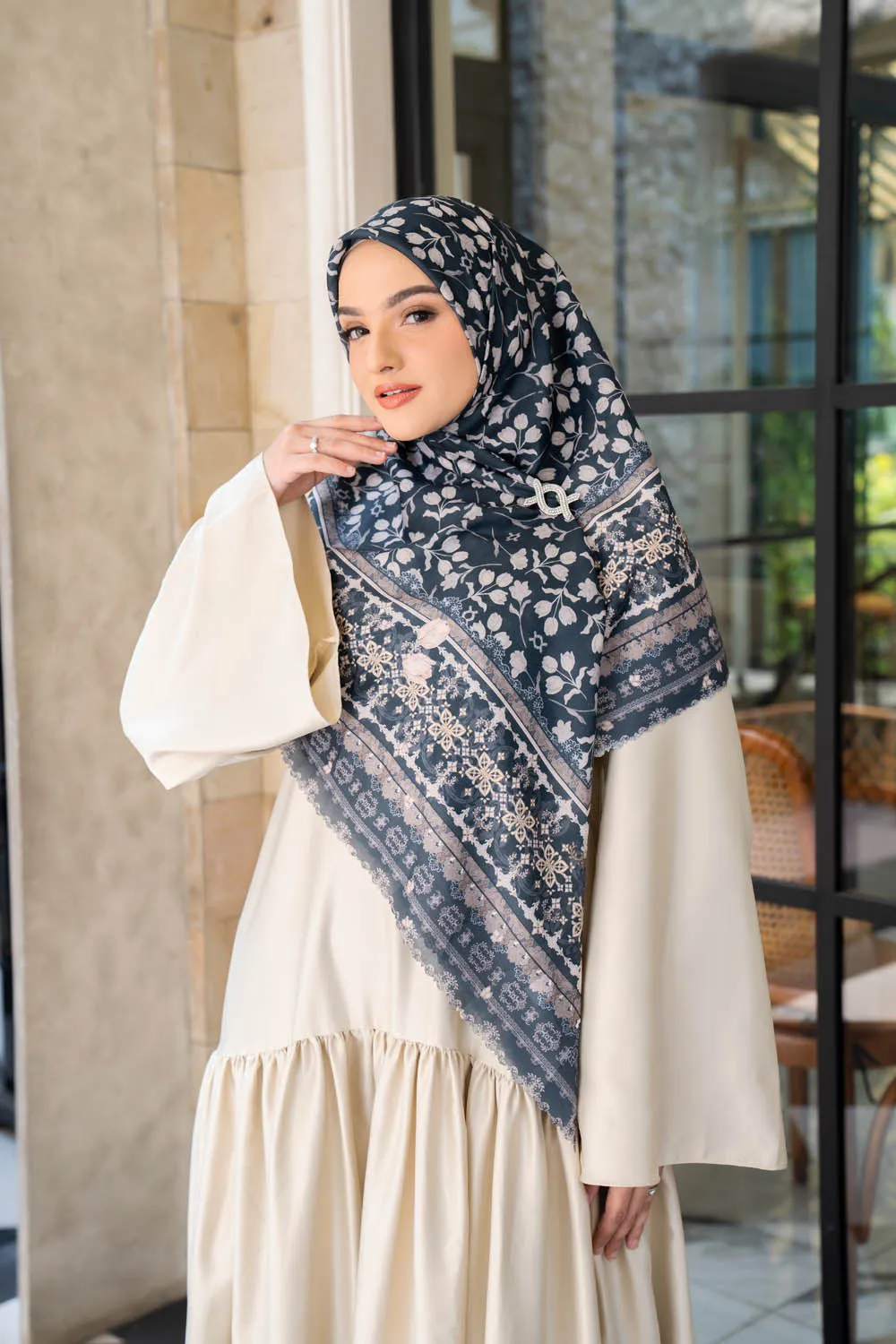 Sophia Scarf Syar'i Golden Midnight